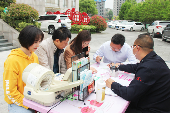 匯聚檢察愛心 踐行為民服務(wù)——安康市人民檢察院組織春季獻(xiàn)血活動