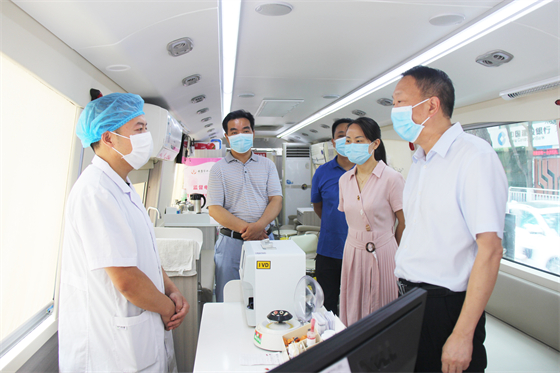 戰(zhàn)高溫 斗酷暑 守崗位 保供應(yīng) ——安康市中心血站開(kāi)展夏季慰問(wèn)活動(dòng)