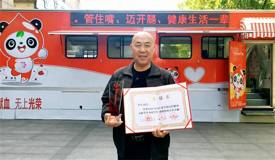 安康李軍，18年獻(xiàn)出“10”個(gè)自己……