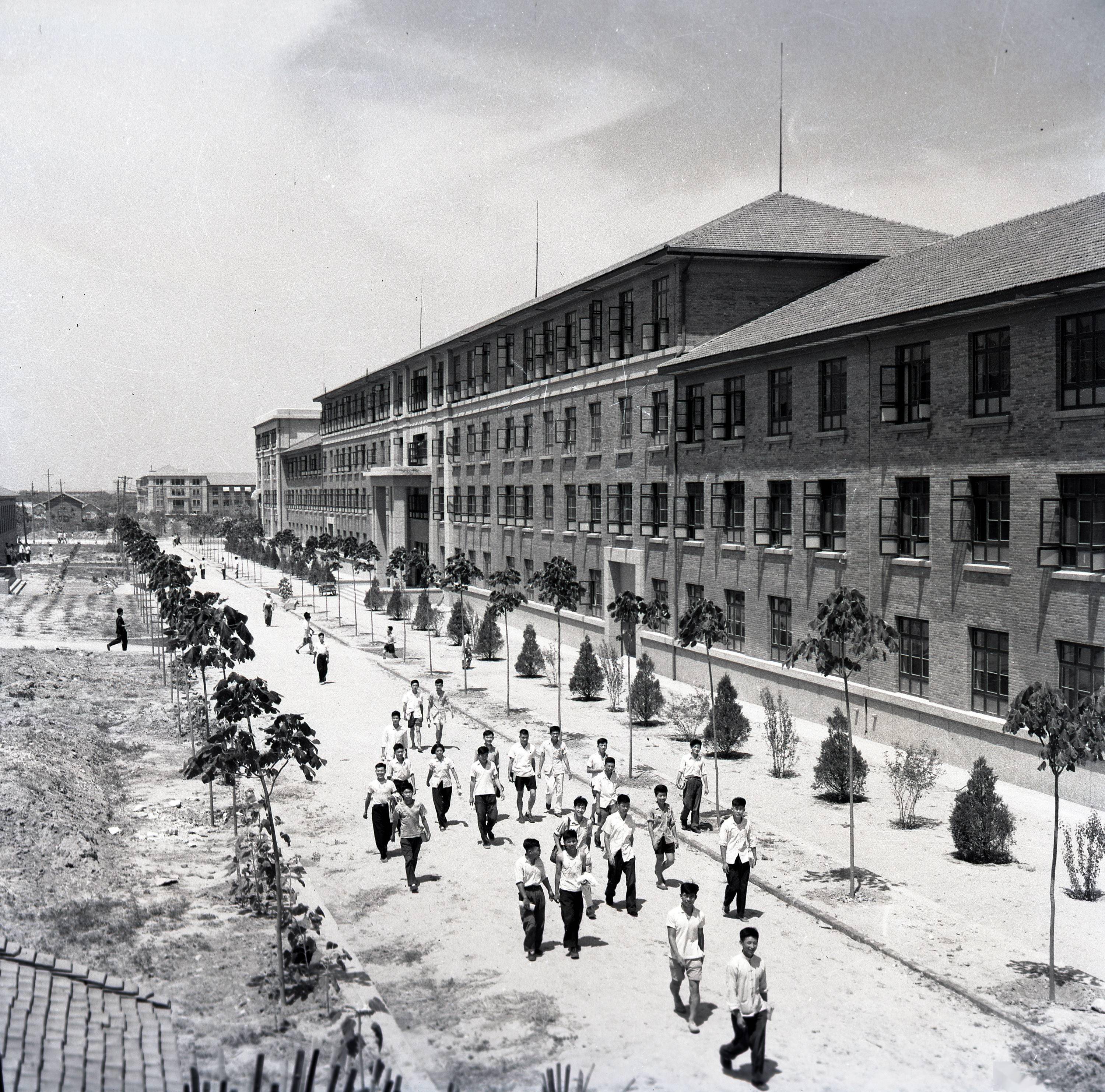 1959年拍攝的西遷后的交通大學(xué)校園一景（資料照片）。